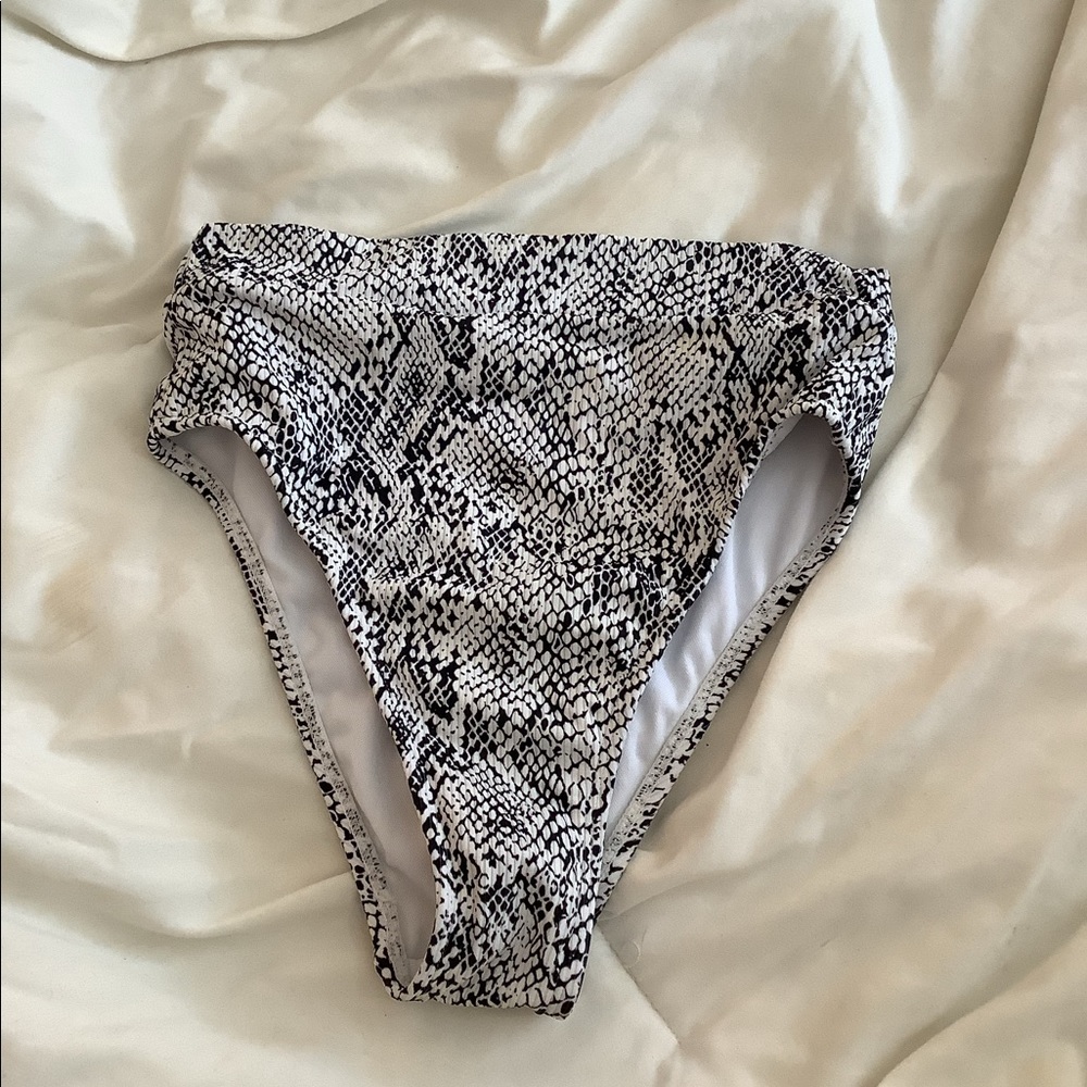 high waisted bikini bottoms